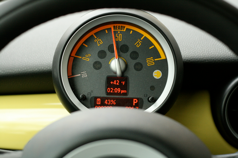Illustration for article titled MINI E: First Drive
